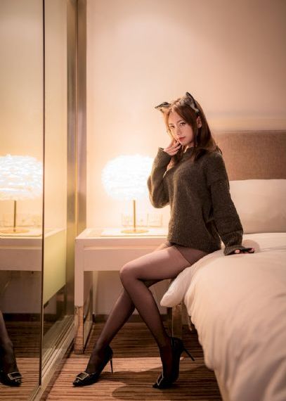 《临江仙》